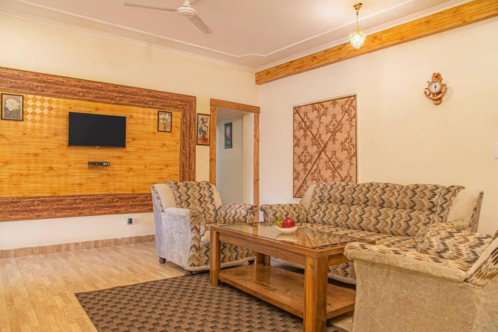 Valley View Family Unit Kasauli Exterior photo
